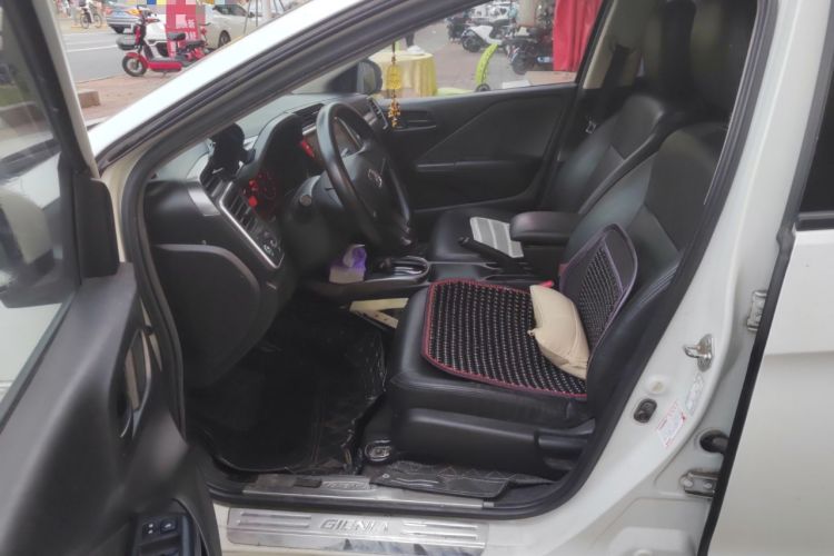 Used Honda Gienia 2017 1.5L CVT Classic Edition Left Front Seat