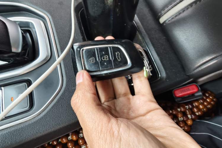 Used Dongfeng Aeolus E70 2021 Revised Version 2 500 Ultra-Comfort Edition Vehicle Key