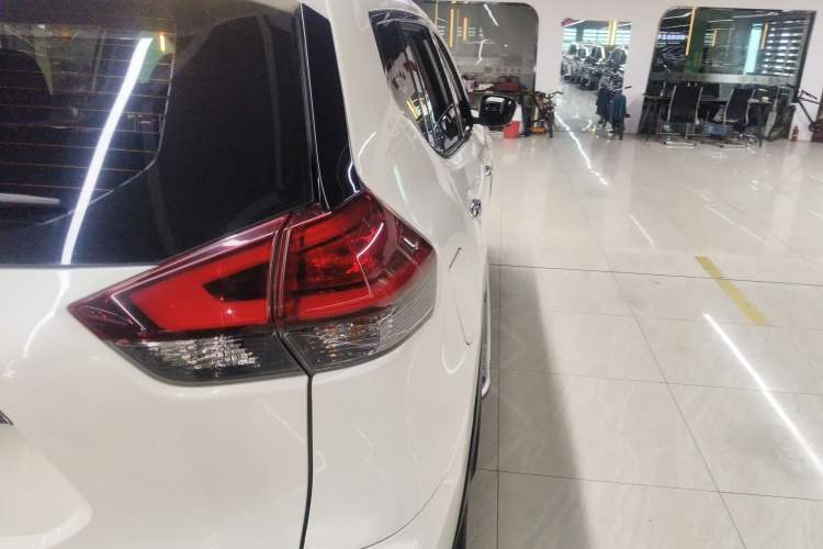 Used Nissan X-Trail 2021 2.0L CVT 2WD XL Premium Commemorative Edition
