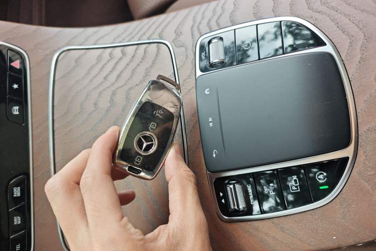 Used Mercedes-Benz E-Class 2023 Facelift E 260 L