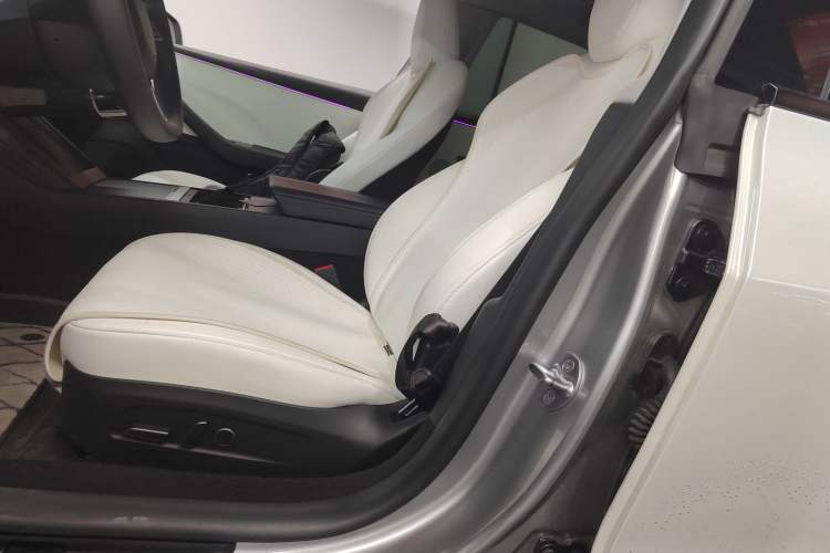 Used Tesla Model 3 2023 Long-Range All-Wheel-Drive Version