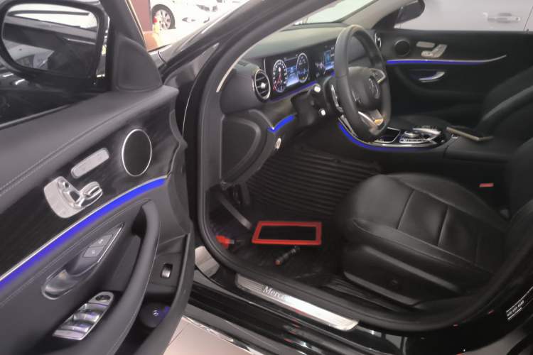 Used Mercedes-Benz E-Class 2017 E 300 L Sporty and Stylish Model