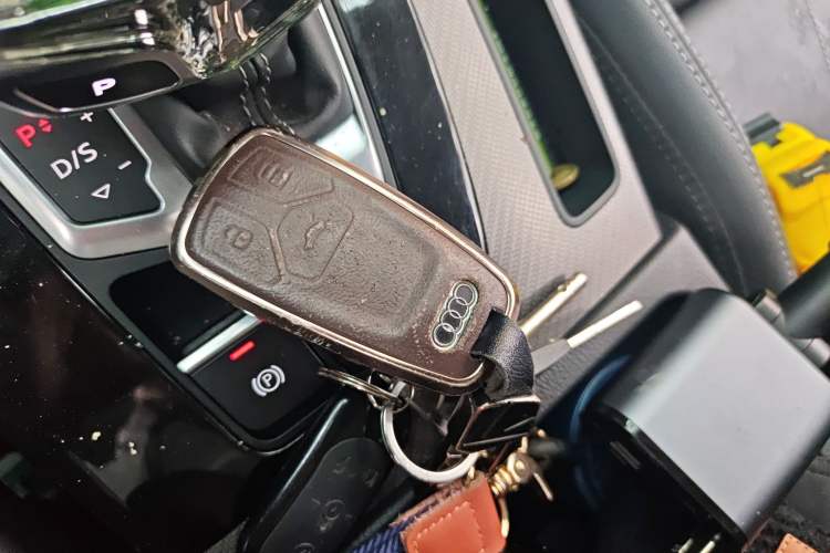 Used Audi Q5L 2022 40T Fashionable and Dynamic Model