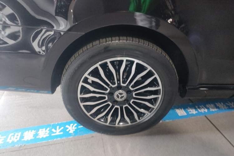 Used Mercedes-Benz V-Class 2018 V 260 L Prestige Extended Version China V Right Rear Wheel Hub