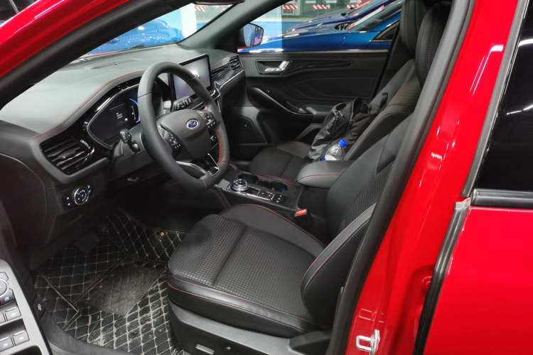 Used Ford Focus 2021 Hatchback EcoBoost 180 Automatic ST Line
