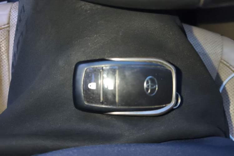 Used Toyota Highlander 2015 2.0T Four-Wheel Drive Luxury Edition 7-Seater