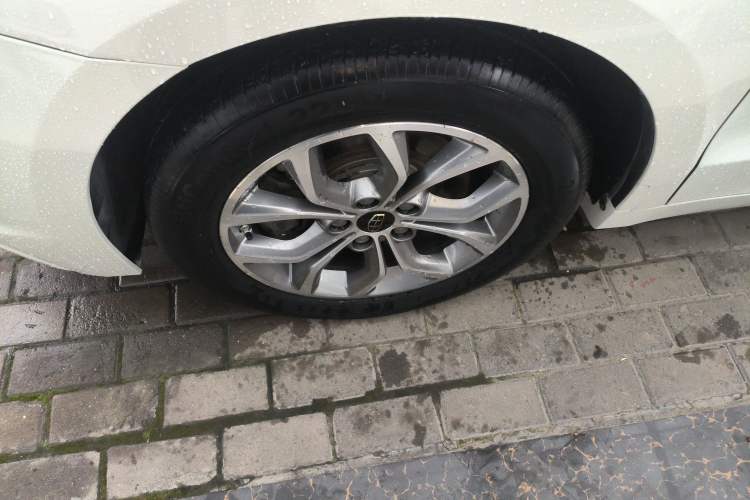 Used Geely Auto Emgrand GT 2016 1.8T Zunya Model Left Front Wheel Hub