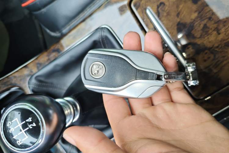 Used Hanteng X7 2016 1.5T Manual Luxury Edition Vehicle Key