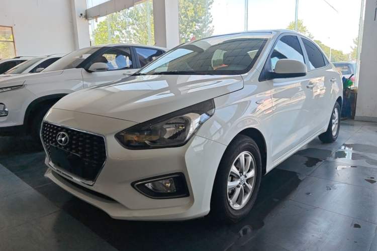 Used Hyundai Verna (older generation) 2017 1.4L Manual Huancai Edition China VI