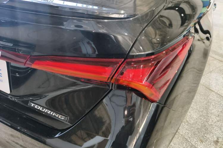 Used Toyota Avalon 2023 2.5L Touring Premium Edition Right Rear Taillight