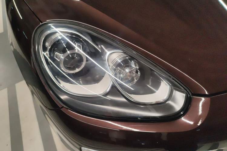 Used Porsche Cayenne 2015 Cayenne 3.0T Right Front Headlight