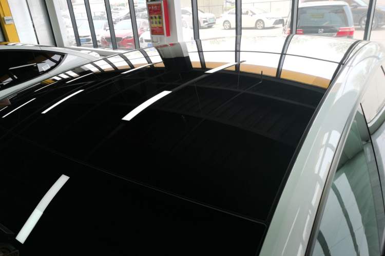 Used Tesla Model Y L 2025 Model Long-Range All-Wheel-Drive Version