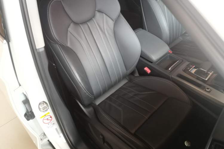 Used Audi Q5L 2022 40T Fashionable and Dynamic Model