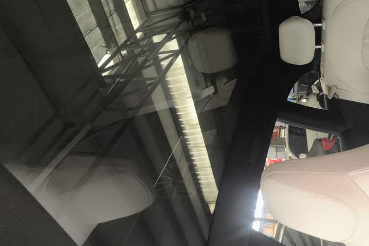 Used Nio ET5T 2025 75 kWh Touring Headliner