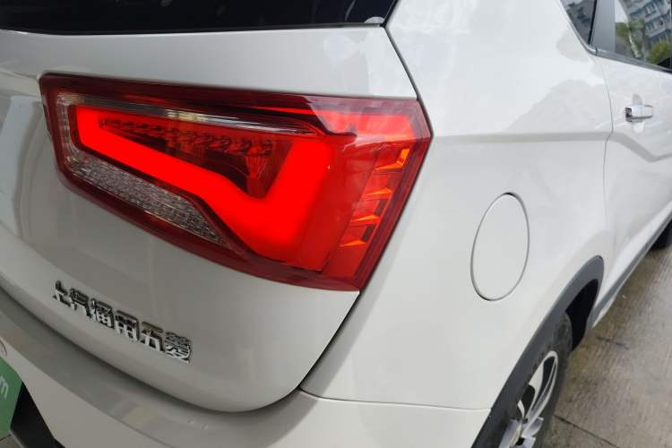 Used Baojun 560 2016 1.8L Manual Luxury Edition Right Rear Taillight