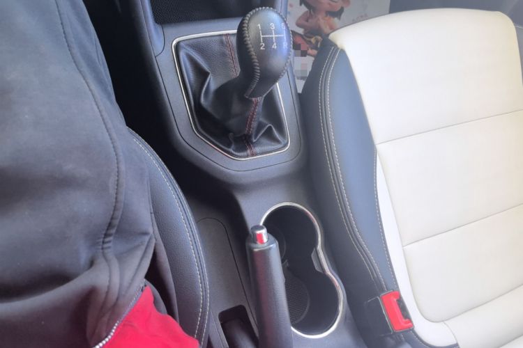 Used CHANGAN CS35 2017 1.6L Manual Luxury Model
