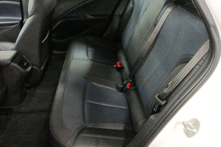 Used Buick Velite 6 2024 450km Range Commuter Version Left Rear Seat