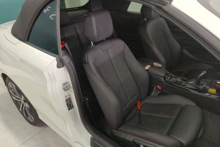 Used BMW 2 Series 2019 225i Convertible Coupe Sports Design Package
