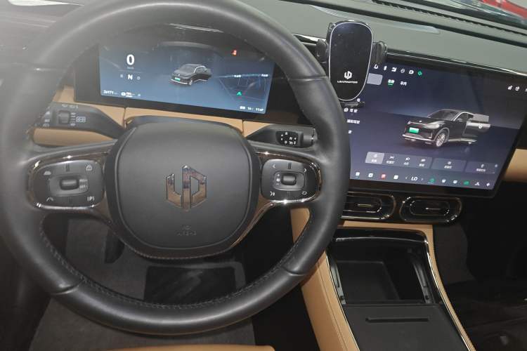 Used Leapmotor C11 2024 All-Electric 580 Luxury Edition Gear Lever