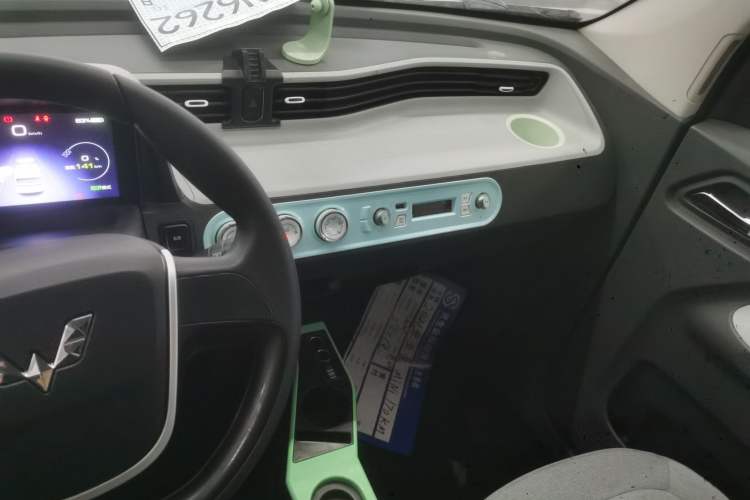 Used Wuling Hongguang MINIEV 2021 Macaron Premium Model – Lithium Iron Phosphate