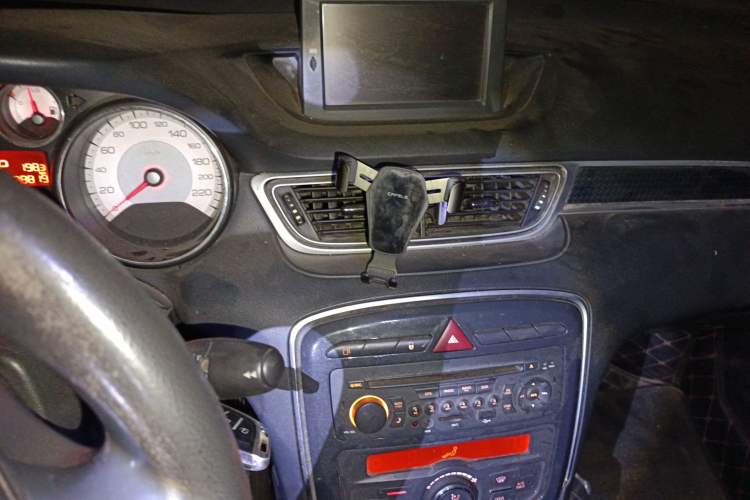 Used Peugeot 308 2012 1.6L Automatic Fashion Edition Audio And AC Panel