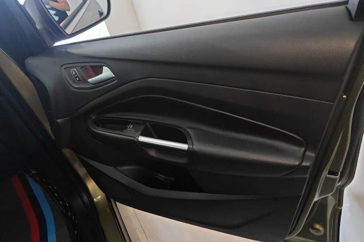 Used Ford Kuga 2018 EcoBoost 180 Two-Wheel-Drive Luxury Wing Edition