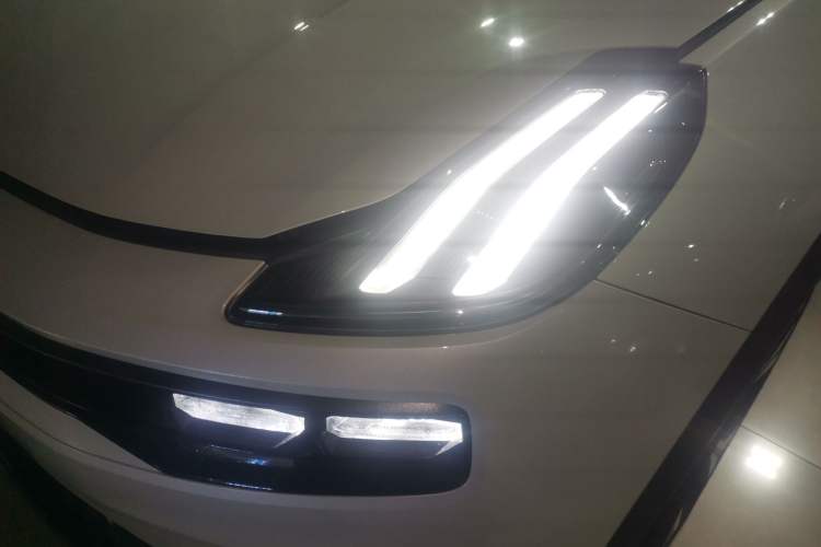 Used Lynk & Co 06 2023 Remix 1.5T Dynamic Halo
