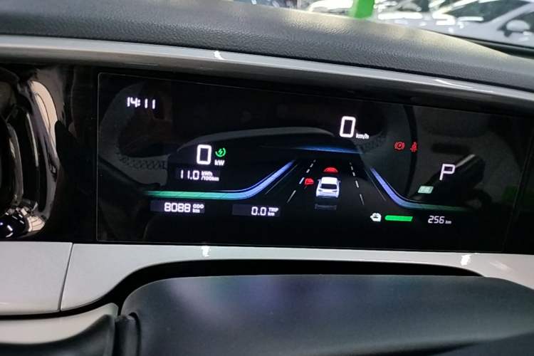 Used Geely Galaxy Geome 2025 UP 410km Exploration Edition Instrument Cluster