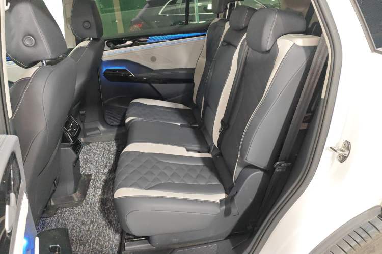 Used Volkswagen ID.6 CROZZ 2024 PRO Model
