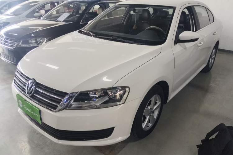 Used Volkswagen Lavida 2013 Revised Classic 1.6L Automatic Fashion Edition