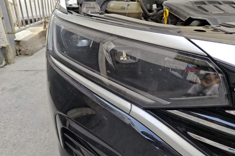 Used Volkswagen Passat 2022 330TSI Elite Edition Right Front Headlight