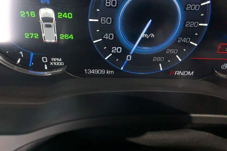 Used Cadillac Escalade 2017 6.2L ESV Platinum Edition Extended-Length Version