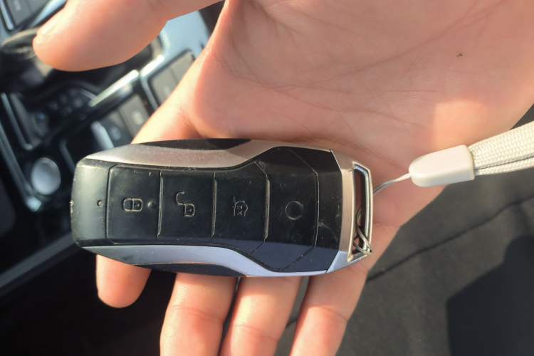 Used BYD Tang 2018 2.0T Automatic SmartConnect Prestige 7-Seater China V Standard