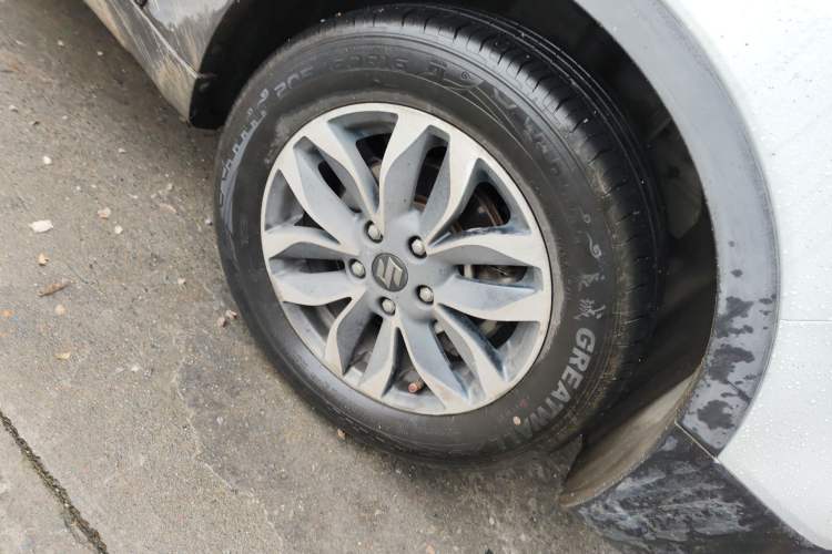Used Suzuki Vitara S-Cross 2017 1.6L CVT Two-Wheel Drive Urban Advanced Model Right Front Wheel Hub