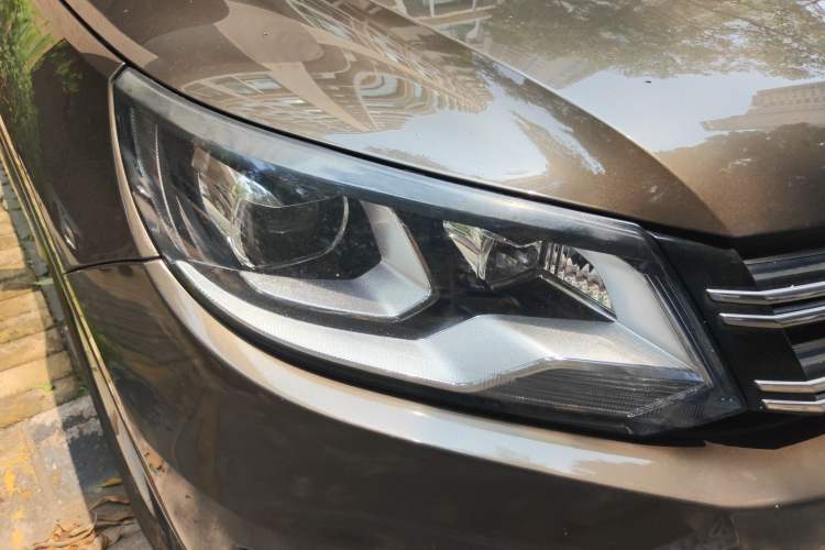 Used Volkswagen Tiguan 2017 300TSI Automatic Two-Wheel Drive Silk Road Comfort Edition