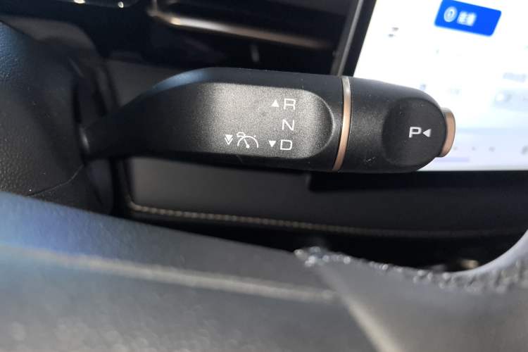 Used Baojun Yunhai 2024 140km Plug-in Hybrid Version
