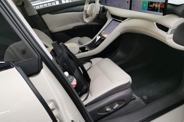 Used IM LS6 2023 Max Long-Range Version