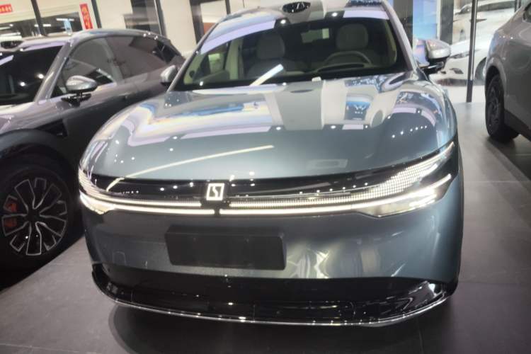 Used Zeekr 7X 2025 100kWh Long-Range All-Wheel Drive Intelligent Driving Version Front