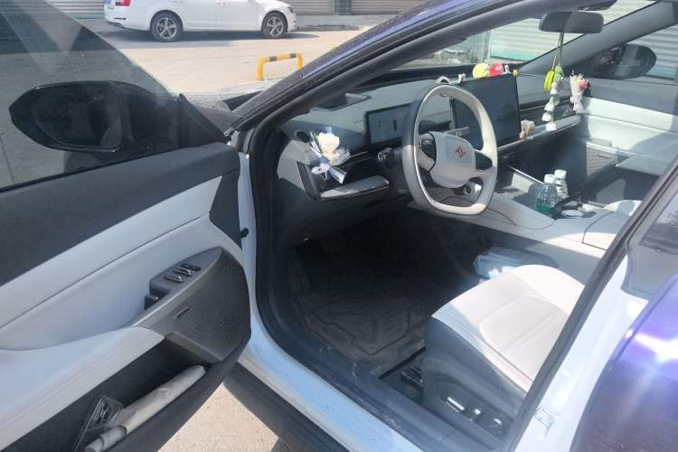 Used Dongfeng eπ eπ007 2024 Range-Extended 200 RuYi Edition