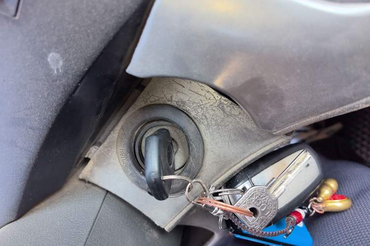 Used Jinbei Hiace 2011 2.0L 5th Generation Kuaiyunwang Standard Version 4G20B