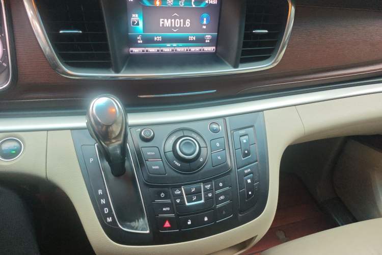 Used Buick GL8 2017 25S Luxury Version China V Standard