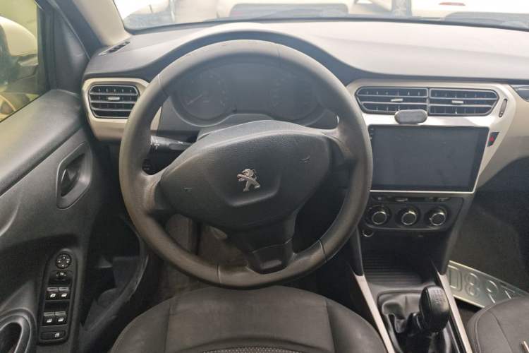 Used Peugeot 301 2017 1.6L Manual Comfort Edition
