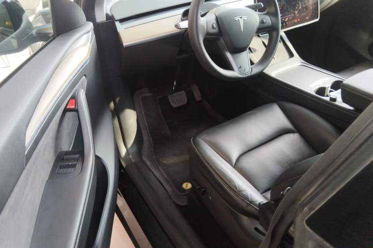 Used Tesla Model Y 2021 Revised Version 2 Long-Range All-Wheel-Drive Edition
