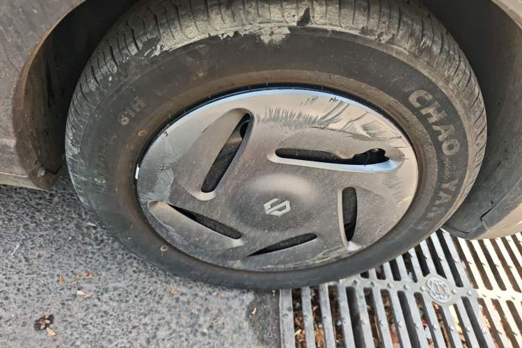 Used Leapmotor T03 2023 200 Lite Edition Right Front Wheel Hub