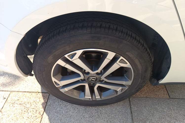 Used Luxgen 5 2015 1.8T Automatic ZhiZun Model
