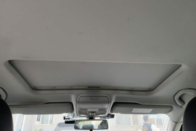 Used Volkswagen Passat 2016 330TSI DSG Luxury Edition Headliner