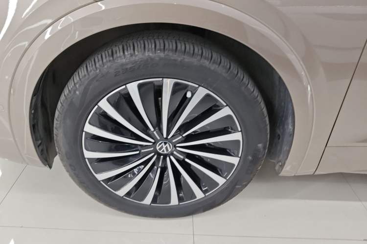 Used Volkswagen Viloran 2022 380TSI Prestige Edition