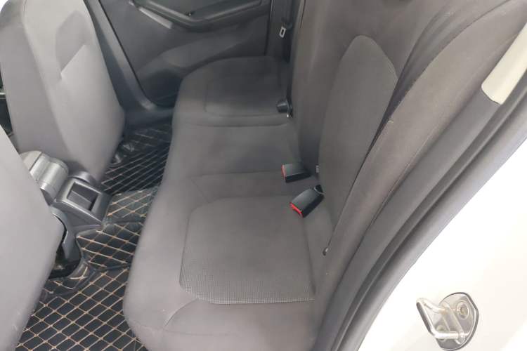 Used Volkswagen Jetta 2019 Dream Edition 1.5L Automatic Fashionable Version Left Rear Seat