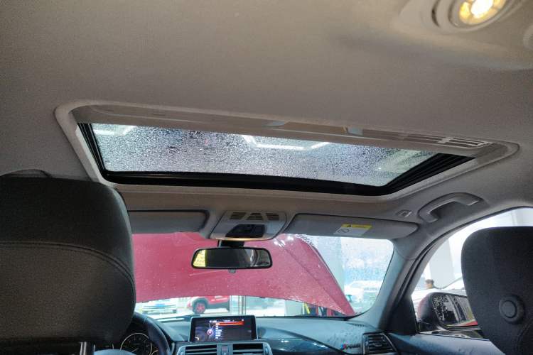 Used BMW 3 Series 2017 320Li Fashion Model
