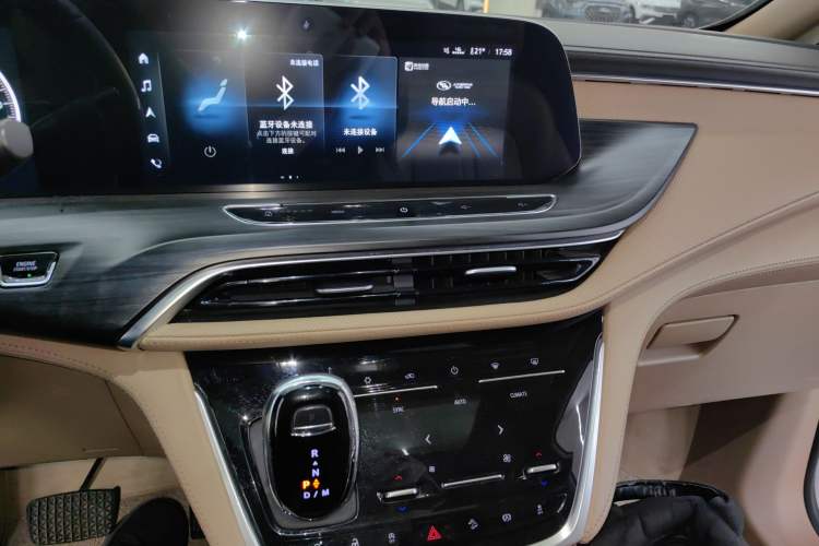 Used Buick GL8 2021 ES Landtrek 653T Luxury Model